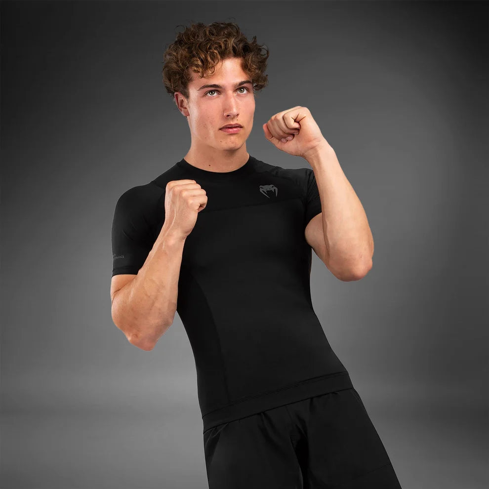 Rashguard Venum G-Fit Air a Maniche Corte - Nera